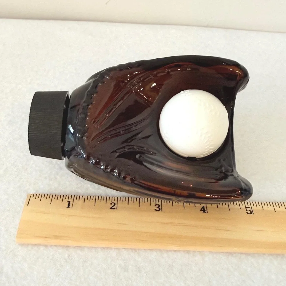 Avon Wild Country Aftershave Bottle Baseball Glove‎ 5 oz 2002 Collectible